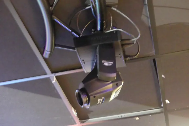 2x Showtec Moving Head Strahler Modell: Phantom 50LED Spot